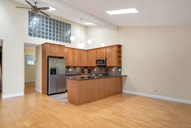 5901 Canterbury Drive 21, Culver City, CA 90230 — photo 13 of 34