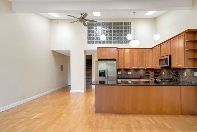 5901 Canterbury Drive 21, Culver City, CA 90230 — photo 14 of 34