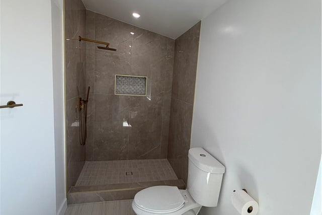 13691 Gavina 609, Sylmar, CA 91342 — photo 19 of 29