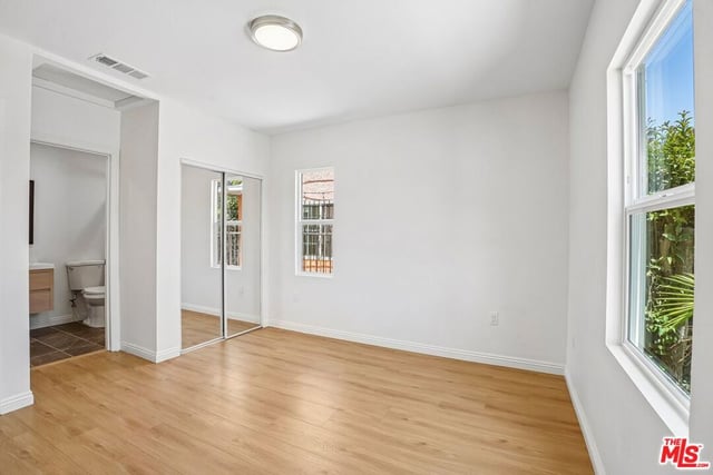 2541 Carmona Avenue, Los Angeles, CA 90016 — photo 18 of 56