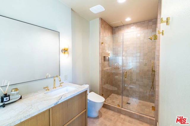 10814 Hortense Street, Los Angeles, CA 91602 — photo 18 of 27