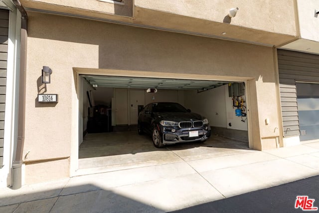 10814 Hortense Street, Los Angeles, CA 91602 — photo 23 of 27