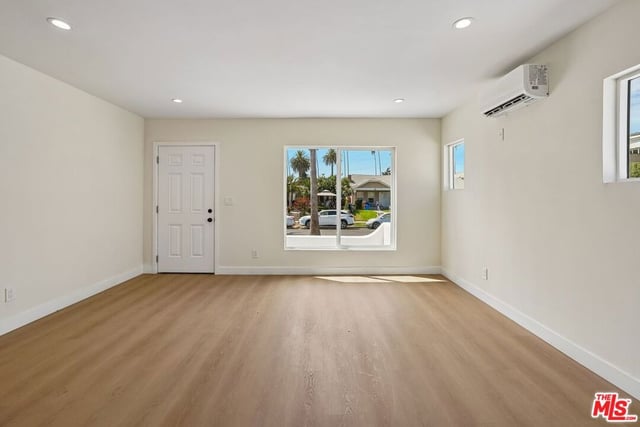 5214 Cimarron Street, Los Angeles, CA 90062 — photo 14 of 38