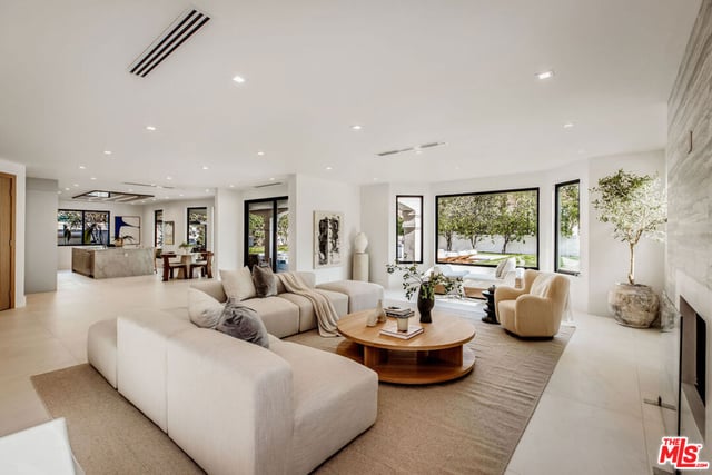 25532 Gaylord Court, Calabasas, CA 91302 — photo 14 of 50