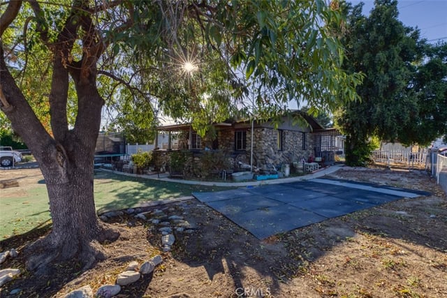 11103 Allegheny, Sun Valley, CA 91352 — photo 15 of 21