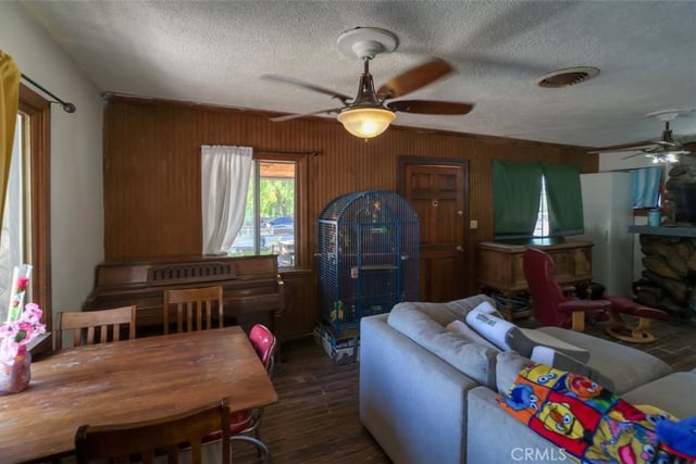 11103 Allegheny, Sun Valley, CA 91352 — photo 7 of 21