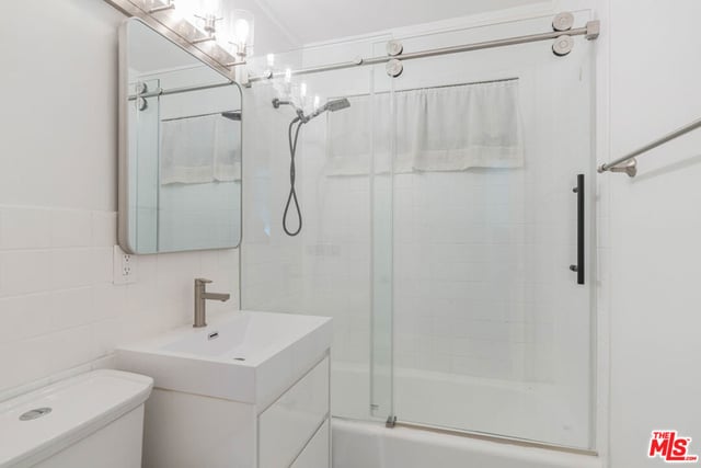 6514 Coldwater Canyon Avenue, Los Angeles, CA 91606 — photo 13 of 44