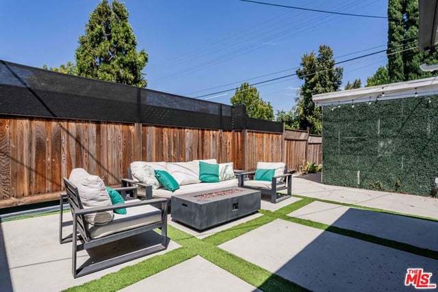 6514 Coldwater Canyon Avenue, Los Angeles, CA 91606 — photo 24 of 44