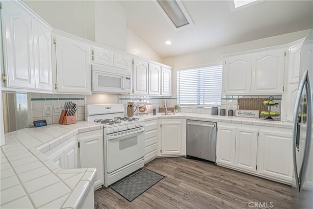 20160 Summit View Drive, Canyon Country, CA 91351 — photo 12 of 51