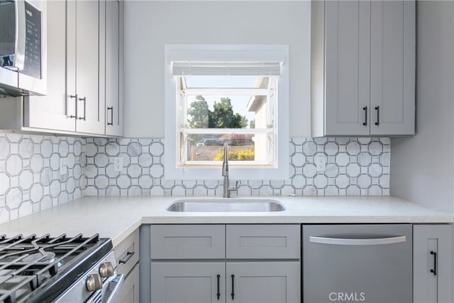 783 E Grand, Pomona, CA 91766 — photo 8 of 31