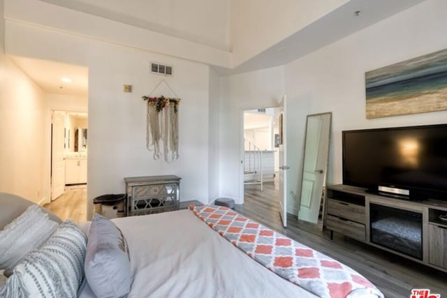 4477 Woodman Avenue 304, Sherman Oaks, CA 91423 — photo 21 of 37