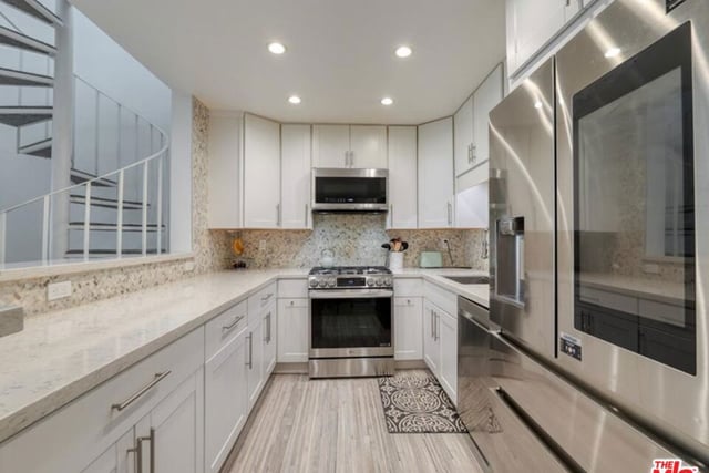 4477 Woodman Avenue 304, Sherman Oaks, CA 91423 — photo 7 of 37