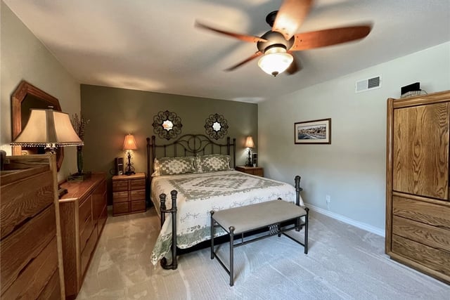 20042 AVENUE OF THE OAKS, Newhall, CA 91321 — photo 12 of 44