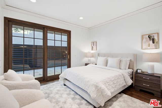 4784 Park Encino Lane 103, Encino, CA 91436 — photo 17 of 28