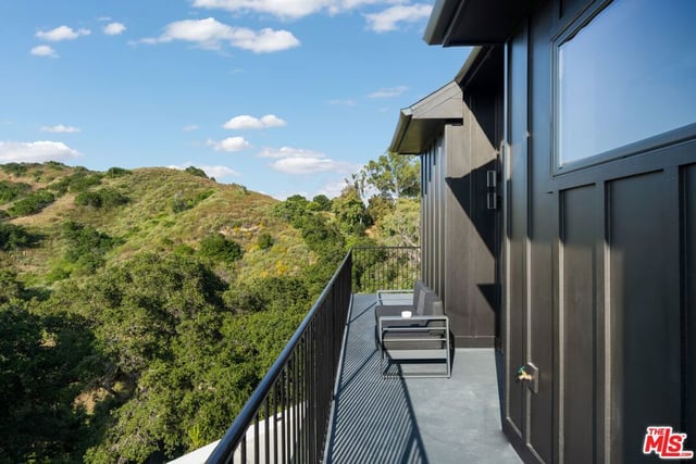 3140 Coldwater Canyon, Studio City, CA 91604 — photo 28 of 64