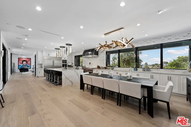 3140 Coldwater Canyon, Studio City, CA 91604 — photo 32 of 64