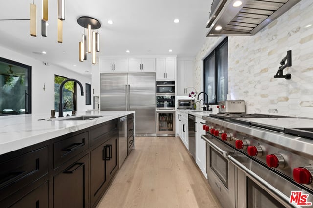 3140 Coldwater Canyon, Studio City, CA 91604 — photo 38 of 64