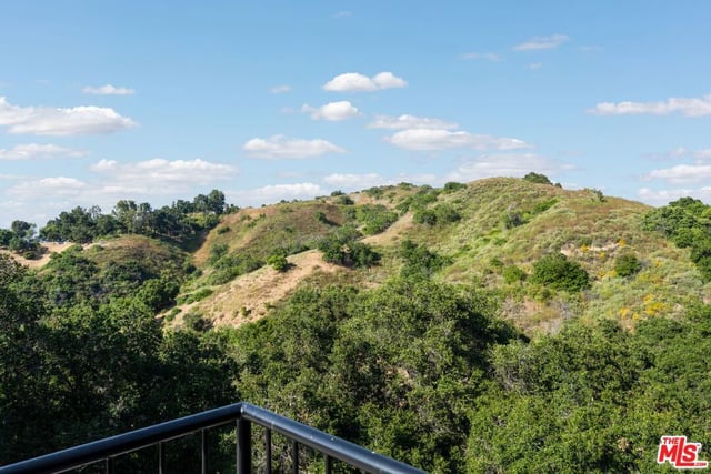 3140 Coldwater Canyon, Studio City, CA 91604 — photo 43 of 64
