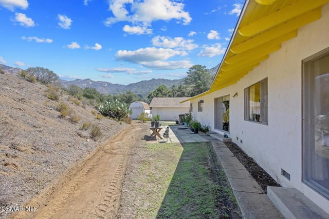 580 Mountain Green Drive, Calabasas, CA 91302 — photo 16 of 42