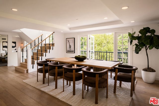 9315 Beverly Crest Drive, Los Angeles, CA 90210 — photo 3 of 52