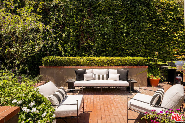 9315 Beverly Crest Drive, Los Angeles, CA 90210 — photo 48 of 52