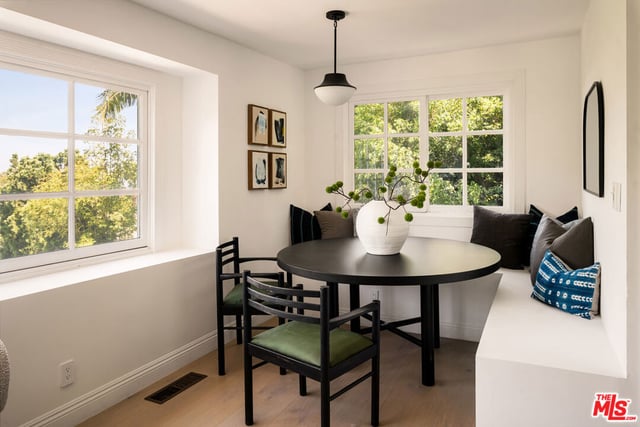 9315 Beverly Crest Drive, Los Angeles, CA 90210 — photo 9 of 52
