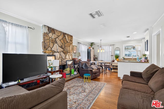 6226 Goodland Avenue, Los Angeles, CA 91606 — photo 5 of 22