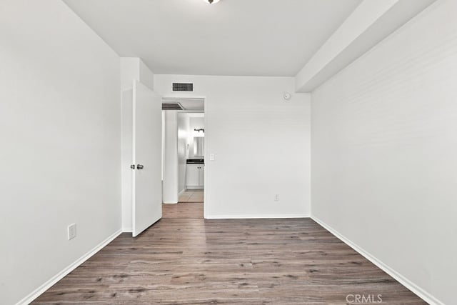 18350 Hatteras 211, Tarzana, CA 91356 — photo 19 of 44
