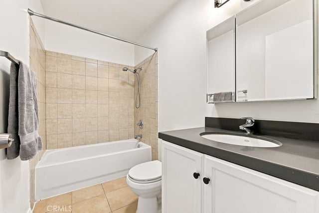 18350 Hatteras 211, Tarzana, CA 91356 — photo 28 of 44