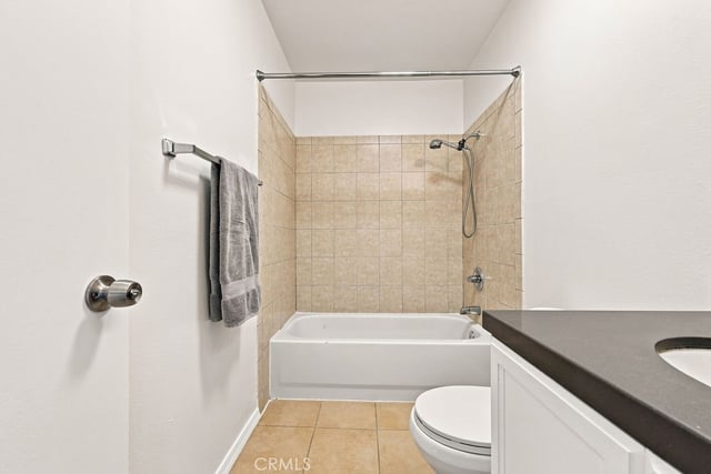 18350 Hatteras 211, Tarzana, CA 91356 — photo 29 of 44