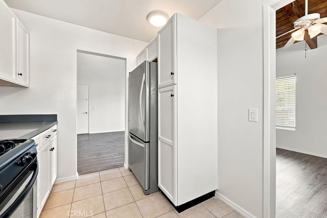 18350 Hatteras 211, Tarzana, CA 91356 — photo 9 of 44