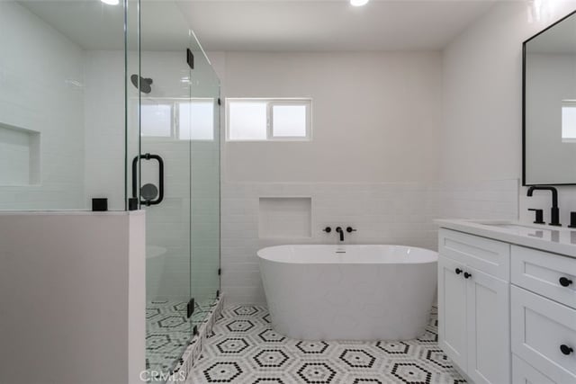 2432 Exposition Place, Los Angeles, CA 90018 — photo 14 of 27