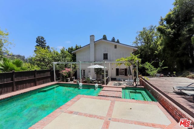 12145 La Casa Lane, Los Angeles, CA 90049 — photo 11 of 17