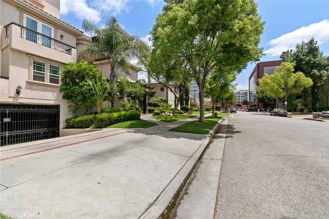 333 Milford Street 105, Glendale, CA 91203 — photo 47 of 52