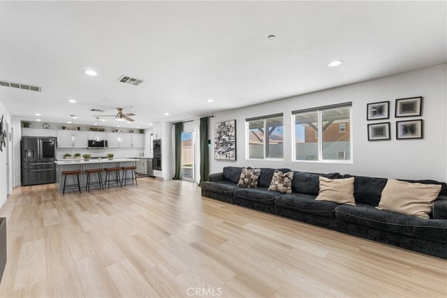 3550 Topaz, Lancaster, CA 93535 — photo 13 of 53