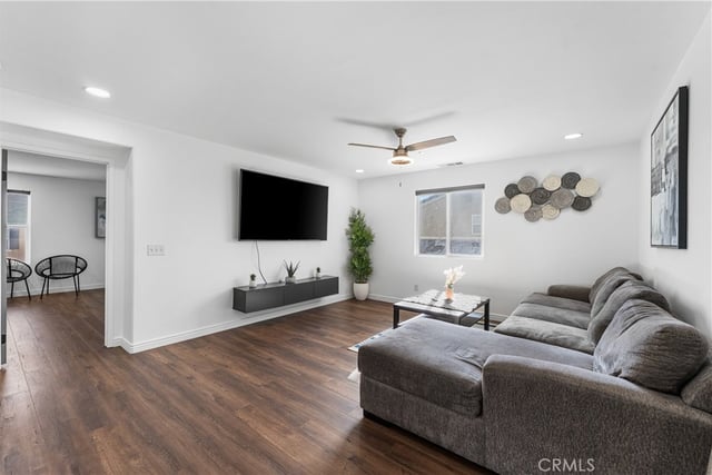 3550 Topaz, Lancaster, CA 93535 — photo 18 of 53