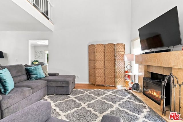 8728 Dartford Place, Inglewood, CA 90305 — photo 16 of 53