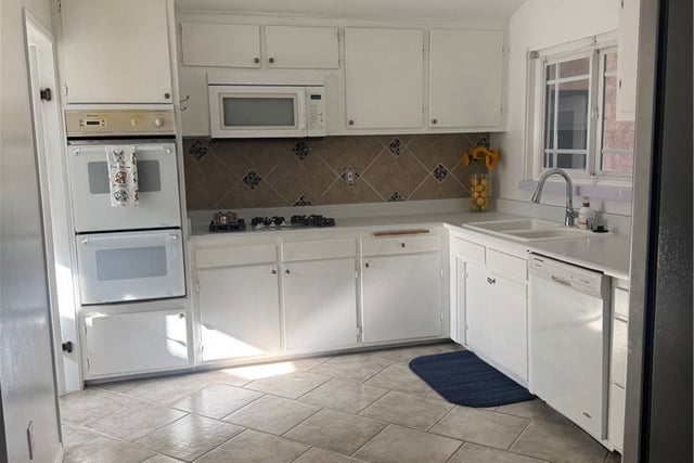 17214 Tulsa, Granada Hills, CA 91344 — photo 12 of 20