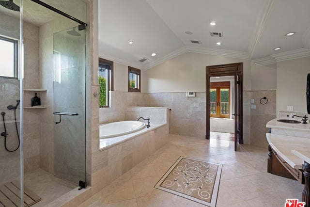 123 Fremont Place, Los Angeles, CA 90005 — photo 36 of 62