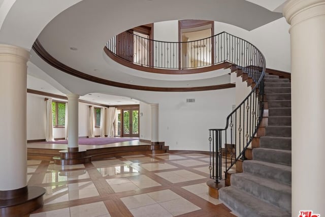 123 Fremont Place, Los Angeles, CA 90005 — photo 45 of 62