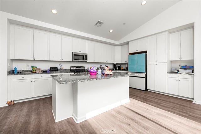 45061 Floral Vista, Lancaster, CA 93536 — photo 16 of 27