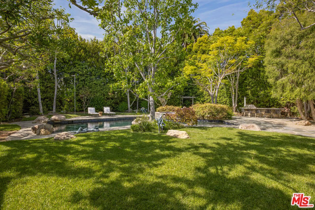 13627 W Sunset Boulevard, Pacific Palisades, CA 90272 — photo 10 of 30