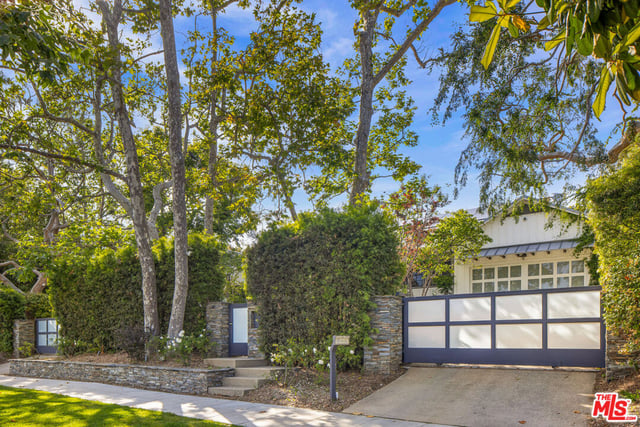 13627 W Sunset Boulevard, Pacific Palisades, CA 90272 — photo 2 of 30