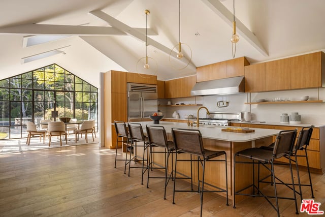 13627 W Sunset Boulevard, Pacific Palisades, CA 90272 — photo 6 of 30