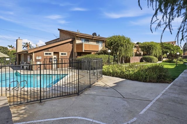 1334 W 137th Street 124, Gardena, CA 90247 — photo 13 of 63