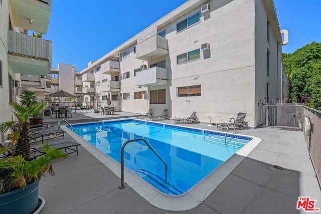 960 Larrabee Street 328, West Hollywood, CA 90069 — photo 19 of 32