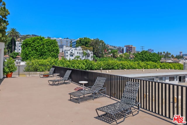 960 Larrabee Street 328, West Hollywood, CA 90069 — photo 25 of 32