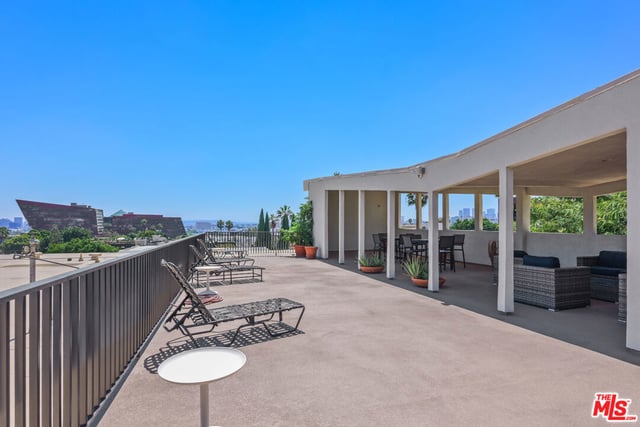 960 Larrabee Street 328, West Hollywood, CA 90069 — photo 26 of 32