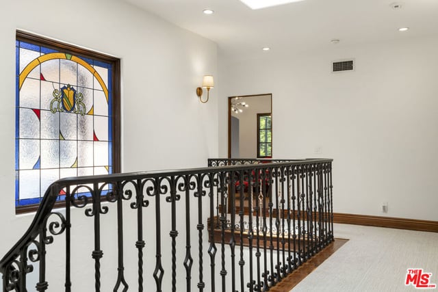 305 S June Street, Los Angeles, CA 90004 — photo 33 of 71