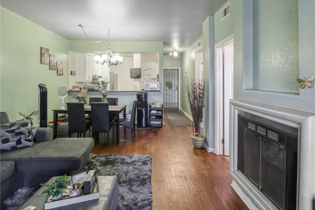 555 Maine Avenue 219, Long Beach, CA 90802 — photo 4 of 22